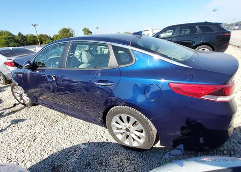 2017 Kia Optima Lx z USA, uszkodzony, nr VIN 5XXGT4L30HG154298
